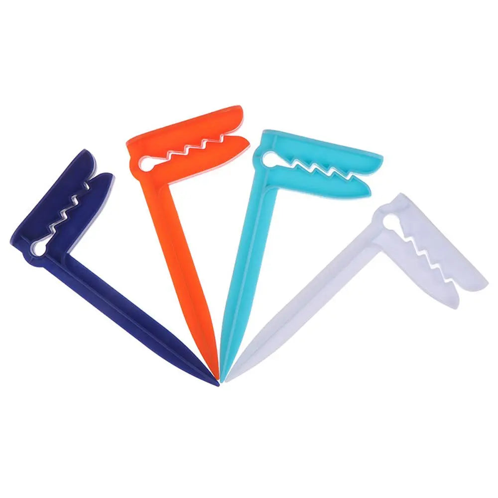 4Pcs/Set Beach Towel Clip Camping Mat Clip Outdoor Decorative Clothespins Sheet Holder Towel Clamp Clothes Pegs Tent Clips