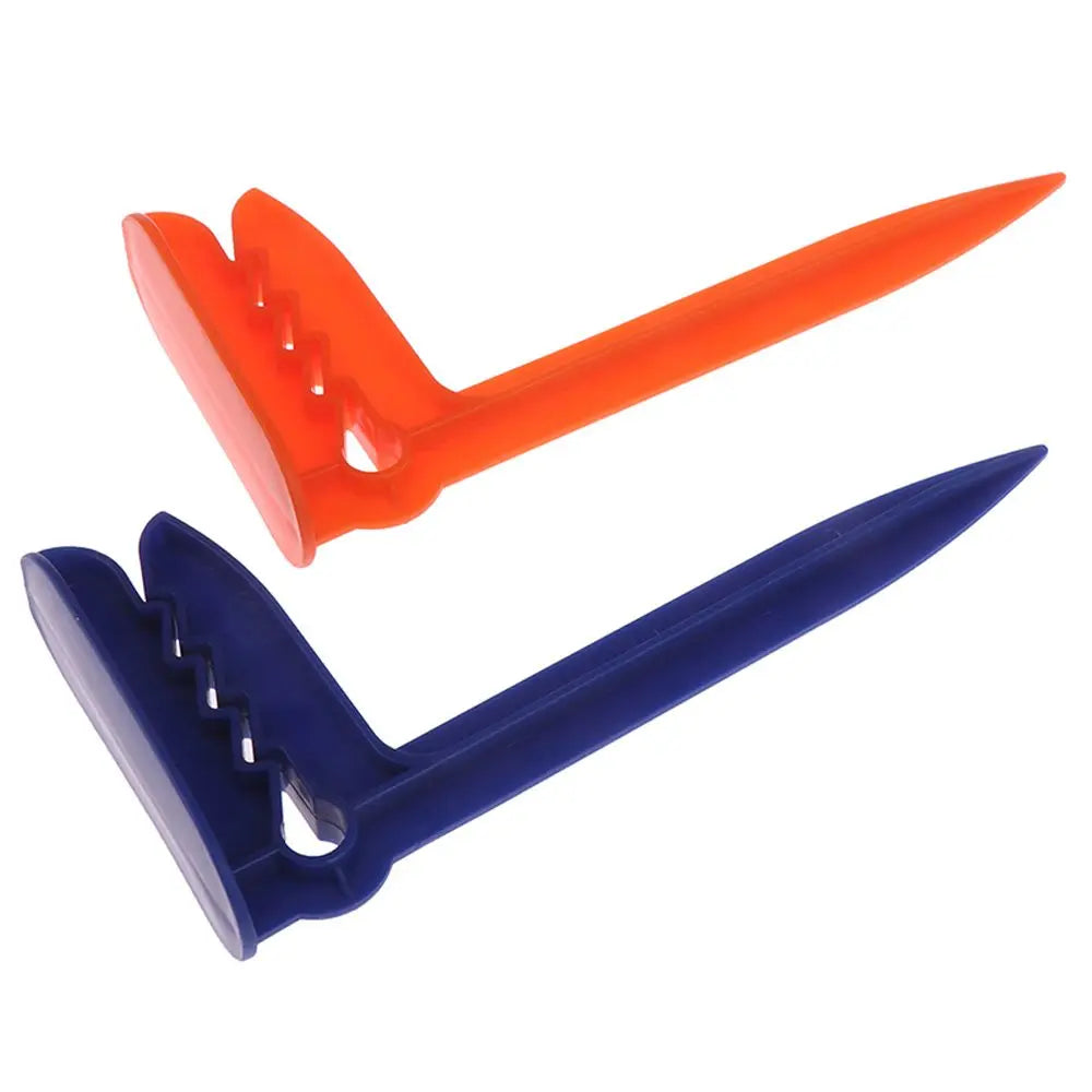 4Pcs/Set Beach Towel Clip Camping Mat Clip Outdoor Decorative Clothespins Sheet Holder Towel Clamp Clothes Pegs Tent Clips
