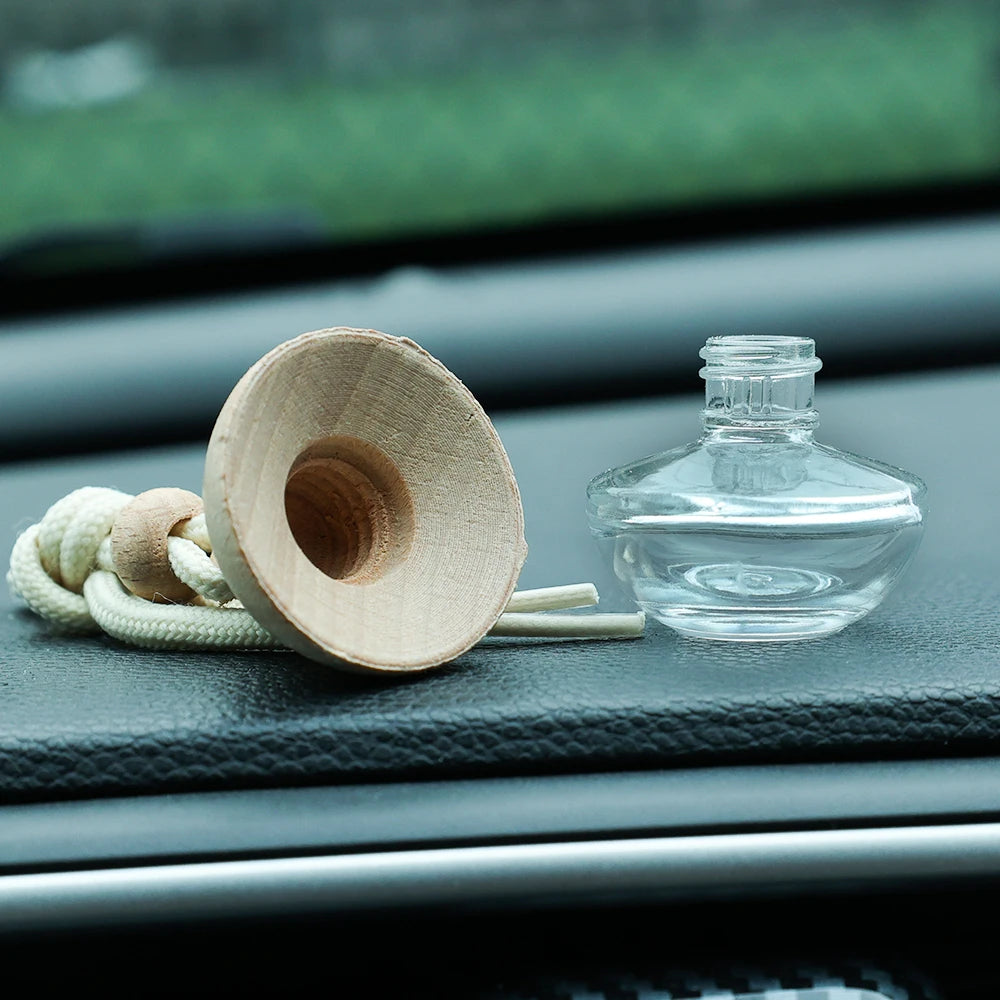 Round Car Perfume Bottle Ornament Aromatherapy Essential Oil Bottle Hanging Auto Air Freshener Car Decoration Interior for Home