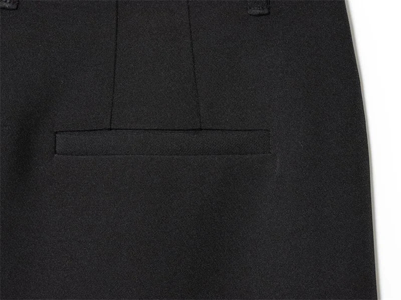 Women's Shorts New Summer 2025 Black Cropped Simple Shorts Casual and Fashionable Capable Commuter Personality Versatile