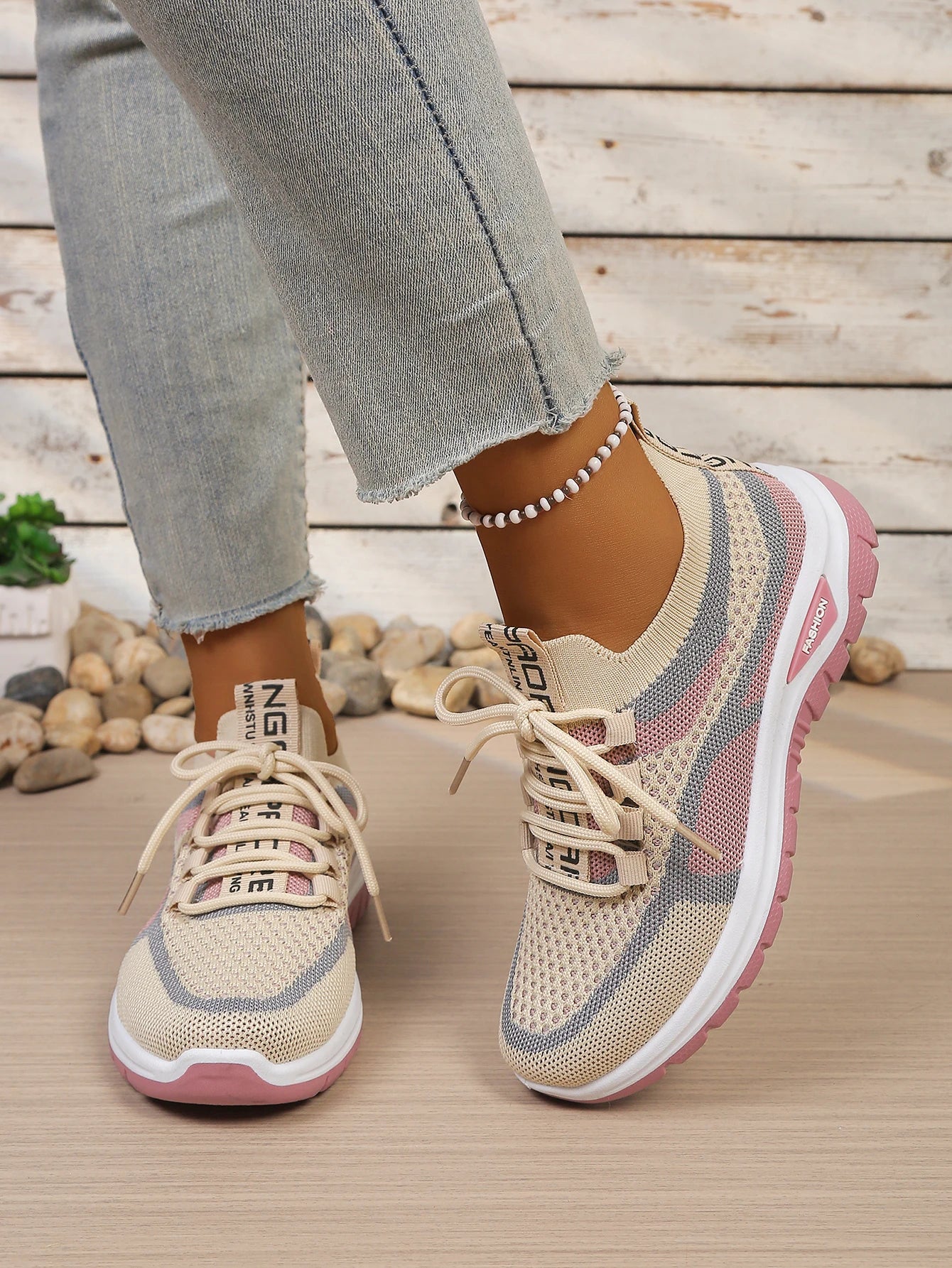 Women's shoes summer 2026 casual sneaker new style two-color single shoes, versatile, casual and fashionable work shoes