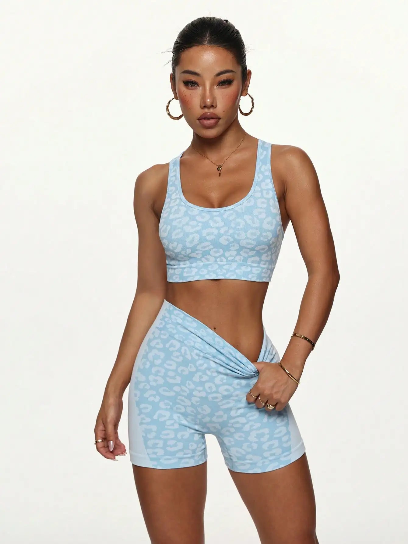 High waisted and belly hugging leopard print yoga set for women, lifting hips and tight fitting for external wear, running peach