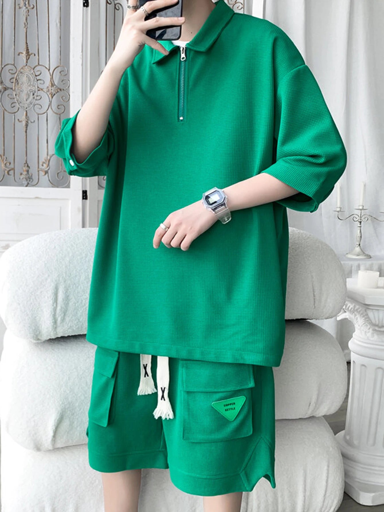2-piece men's summer casual outdoor set, fashionable collar short sleeved T-shirt and pocket shorts set, with drawstring, suitab