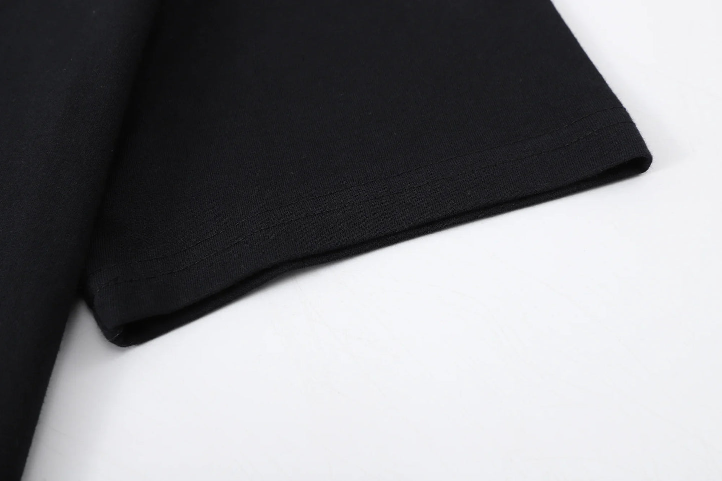 Custom-made men's T-shirts are suitable for team gatherings, gyms, and sports cotton round-neck short-sleeved shirts