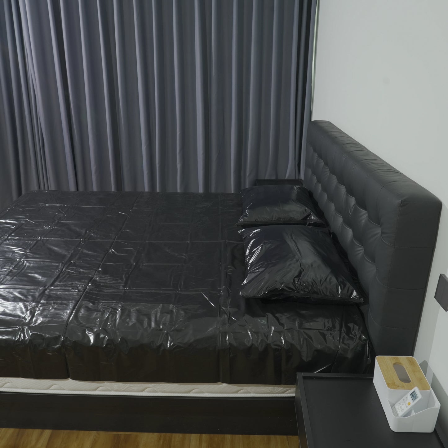 3pc bedding set - 1 bed sheet +2 PU pillowcases,comfortable all year round,waterproof  machine washable, suitable couple bedding