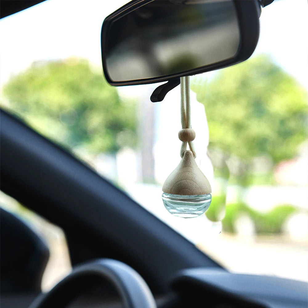 Round Car Perfume Bottle Ornament Aromatherapy Essential Oil Bottle Hanging Auto Air Freshener Car Decoration Interior for Home