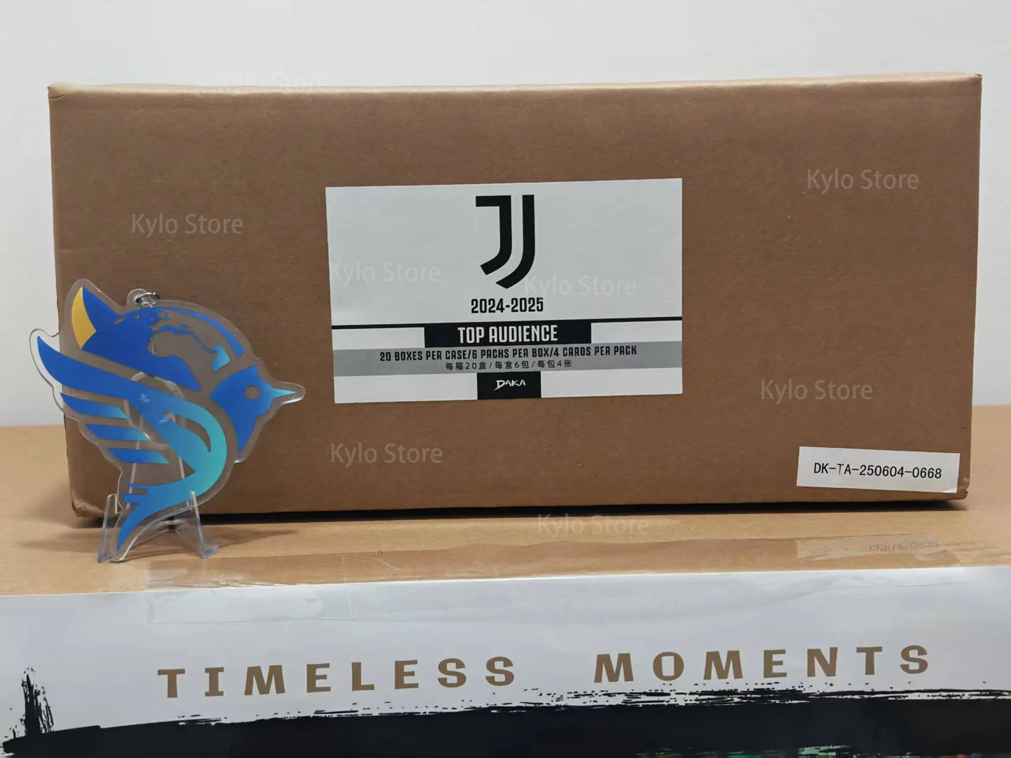 New 20 BOXES PER CASE Daka 2025-2026 Messi Yamal Mbappe Football Collection Card Madrid Barcelona Manchester Juventus Ale Milano