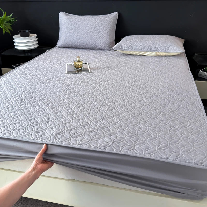 1 Piece of Luxurious, Ultra-Soft, Comfortable, Waterproof Fitted Sheet and Thickened Mattress Cover (Pillowcase Not Included), Solid Color Bedding Set, All-Inclusive Mattress Cover, Skin-Friendly, Breathable, Moisture-Wicking