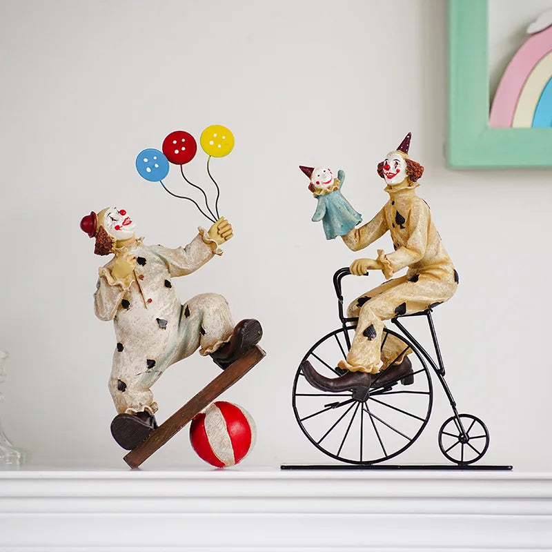 Decorative Sculptures For Home Modern Resin Statues And Figurines Living Room Decoration Desktop Table Circus Clown Ornaments