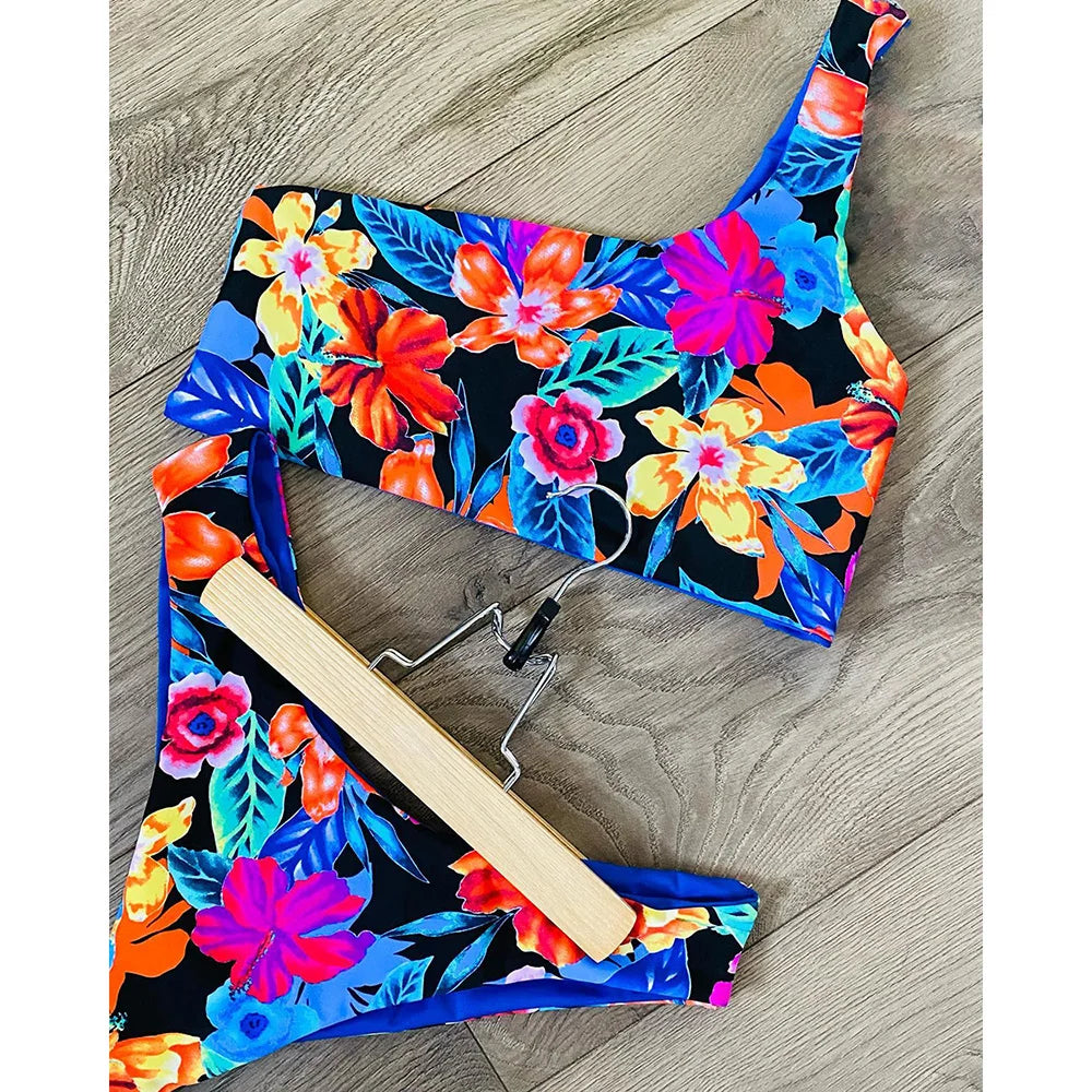 2026 Sexy Bikini Set Women High Waist Classic Off Solid Ruffle Sleeves Swimwear Red Separate Deep V Swimsuit Vintage Beach Set