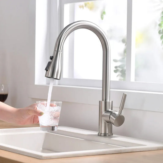 Old Style Pull-out Rotating Kitchen Faucet, 360° Swivel Stainless Steel Water Faucet in Brushed/Black Finish for Sink