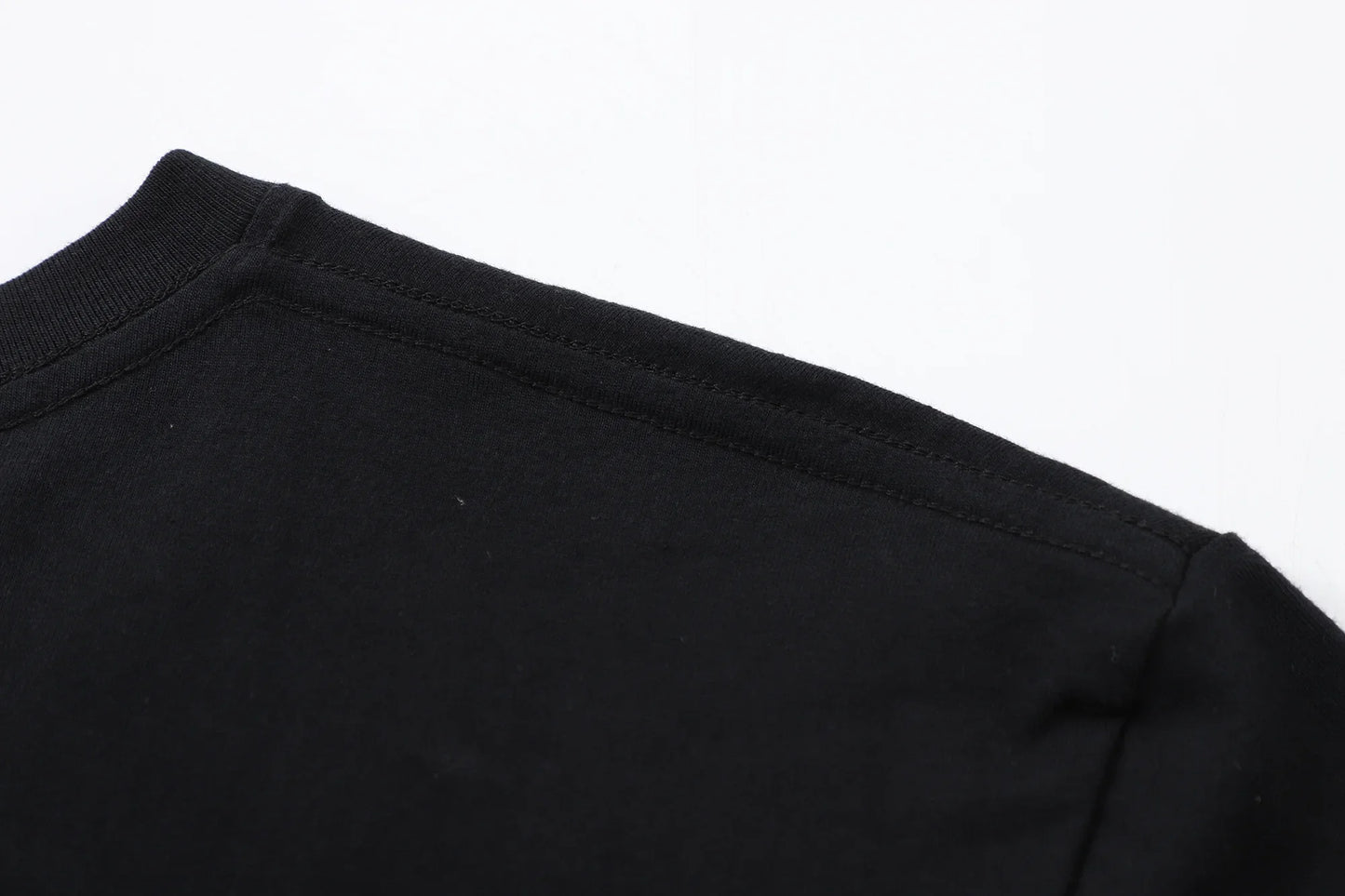 Custom-made men's T-shirts are suitable for team gatherings, gyms, and sports cotton round-neck short-sleeved shirts