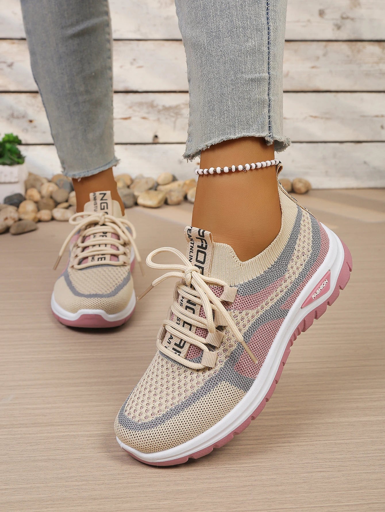 Women's shoes summer 2026 casual sneaker new style two-color single shoes, versatile, casual and fashionable work shoes