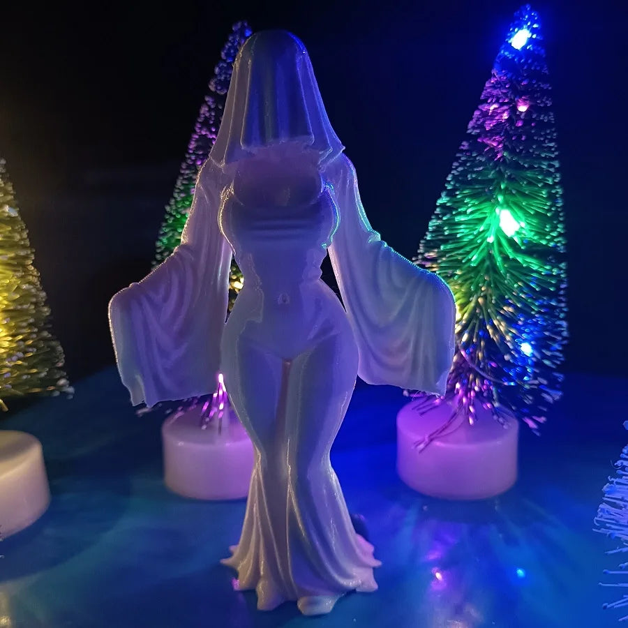 A 12cm ghost ornament, 3D printed white dress ghost decoration, funny Halloween indoor and outdoor decoration