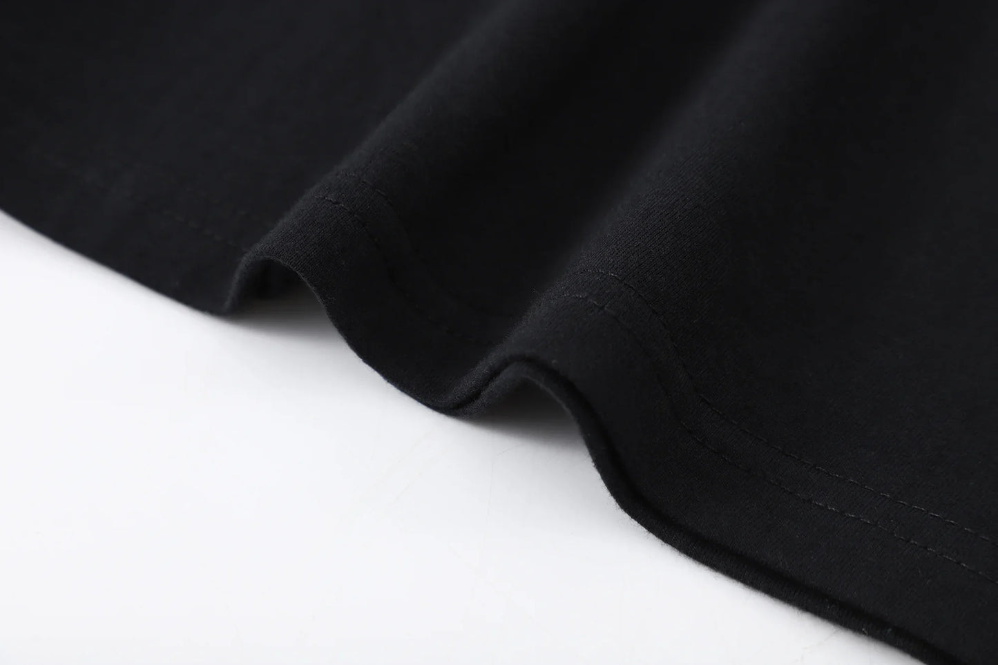 Custom-made men's T-shirts are suitable for team gatherings, gyms, and sports cotton round-neck short-sleeved shirts
