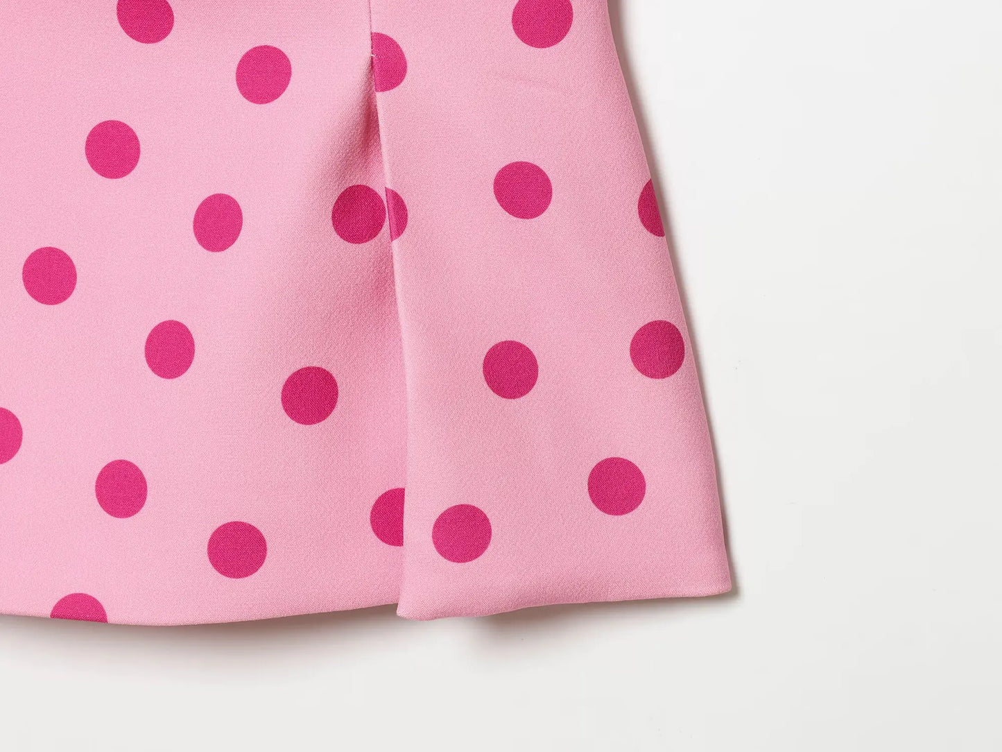 Summer Women's New Shirts 2026 New Elegant Women's Polka-Dot Blouses Chic Summer Street Travel Joker Fashion Shirts Tops