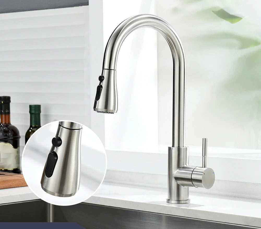 Old Style Pull-out Rotating Kitchen Faucet, 360° Swivel Stainless Steel Water Faucet in Brushed/Black Finish for Sink