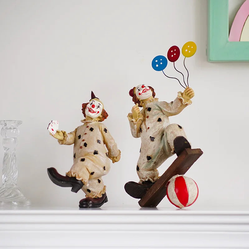Decorative Sculptures For Home Modern Resin Statues And Figurines Living Room Decoration Desktop Table Circus Clown Ornaments