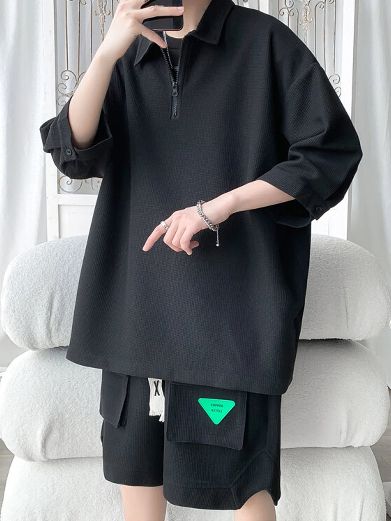 2-piece men's summer casual outdoor set, fashionable collar short sleeved T-shirt and pocket shorts set, with drawstring, suitab