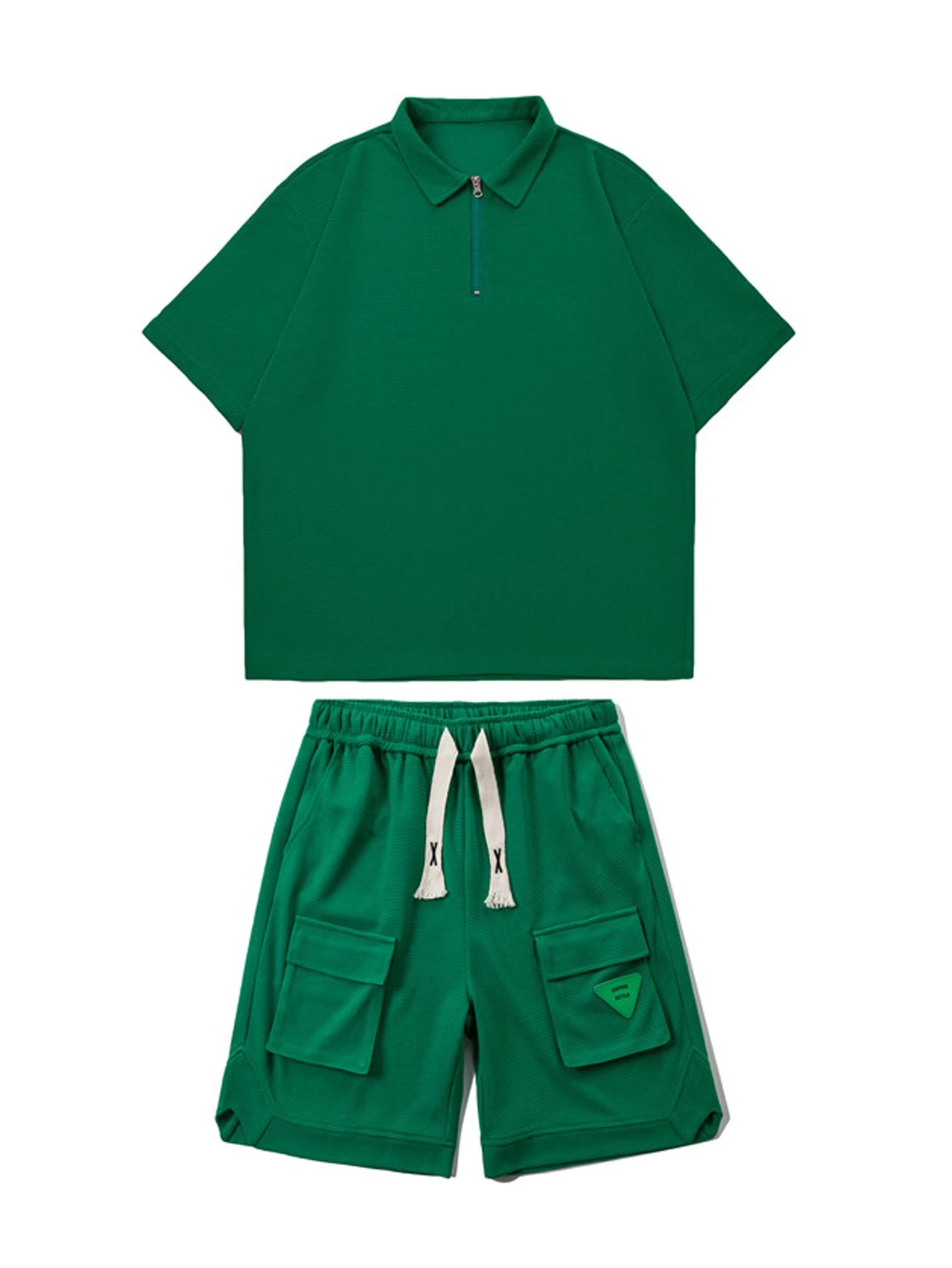 2-piece men's summer casual outdoor set, fashionable collar short sleeved T-shirt and pocket shorts set, with drawstring, suitab