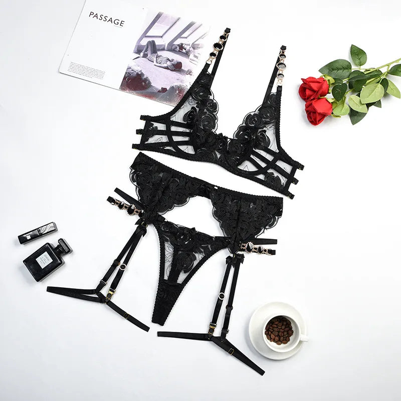 Sexy Lace Exotic Set Hollow Out Women's Underwear Erotic Cut-out Sexy Lingerie Bra Panty And Garters Lingerie Set Lenceria Mujer