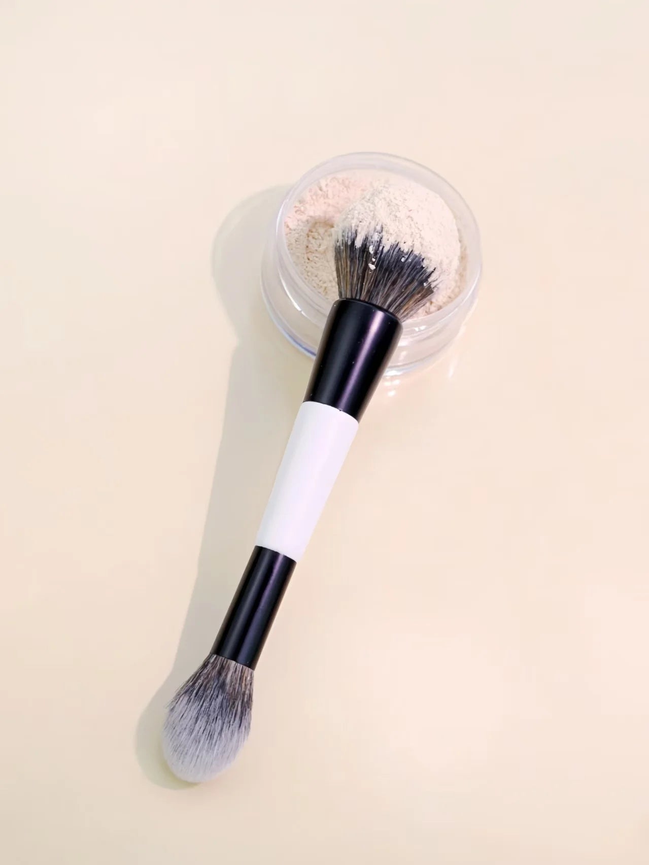 4 Double-Ended Makeup Brushes, Multi-Functional Makeup Brushes, Blush Brush, Foundation Brush, Loose Powder Brush, Highlight Brush, Nose Shadow Brush, Concealer Brush, Blush Brush, Gift for Women and Girls