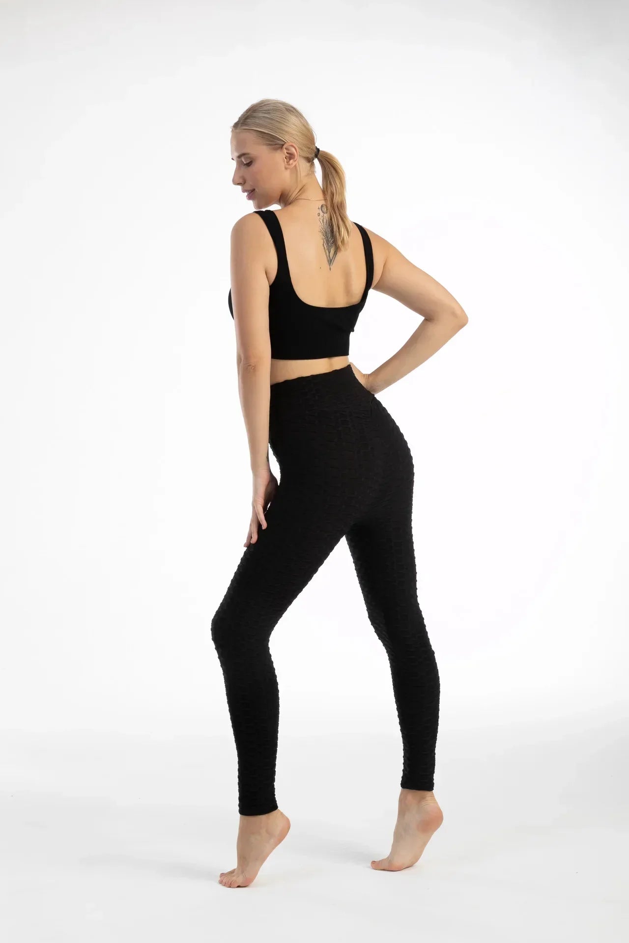 Women High Waist Bubble Leggings Seamless Yoga Leggings High Elastic Hip Liftting Gym Trainning Running Slim Fashion Pants