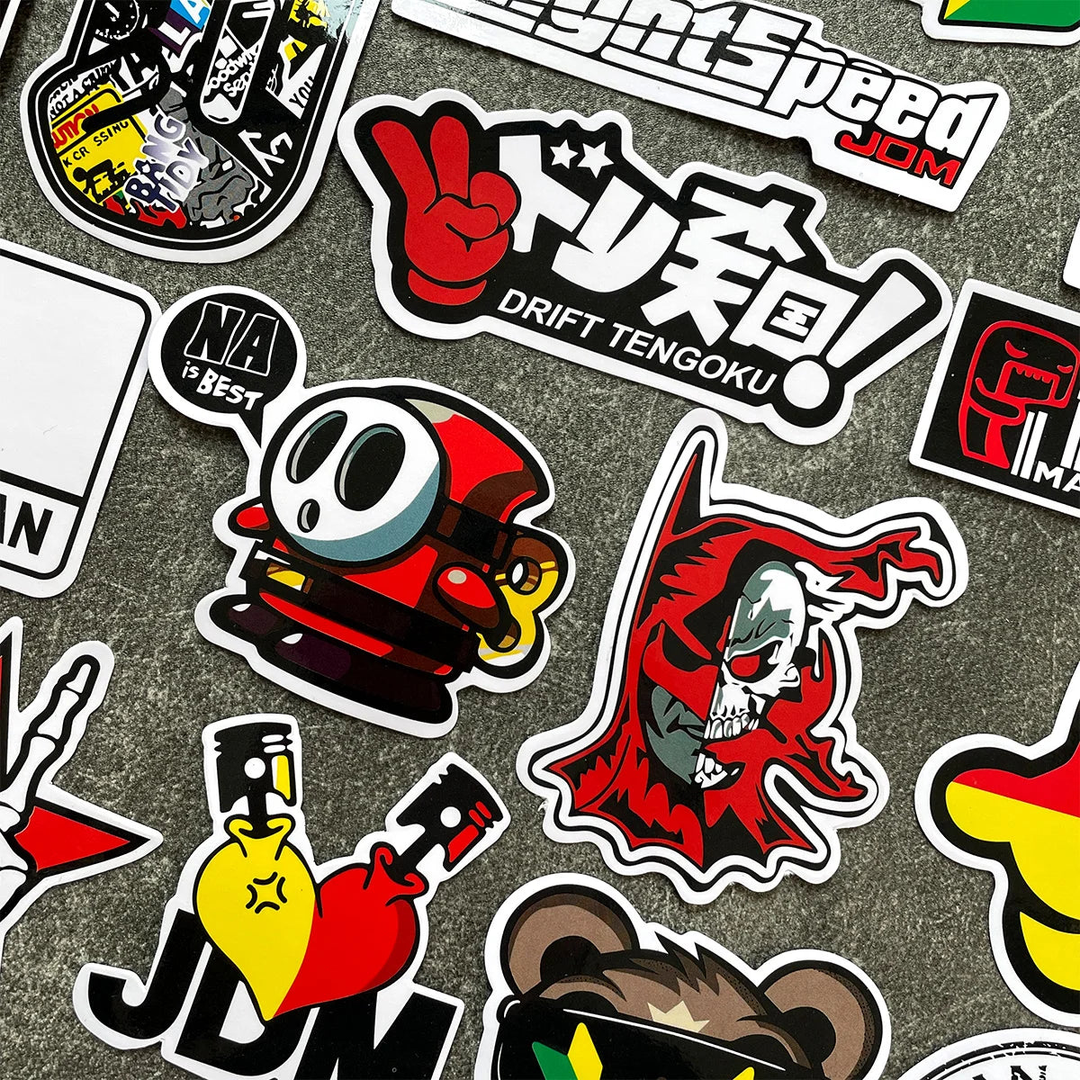 40PCS/Lot Random JDM Motorcycle Decal Moto Body Helmet Car Vinyl Stickers Accessories For YAMAHA MT07 09 R1 R3 R6 Nmax Xmax Tmax