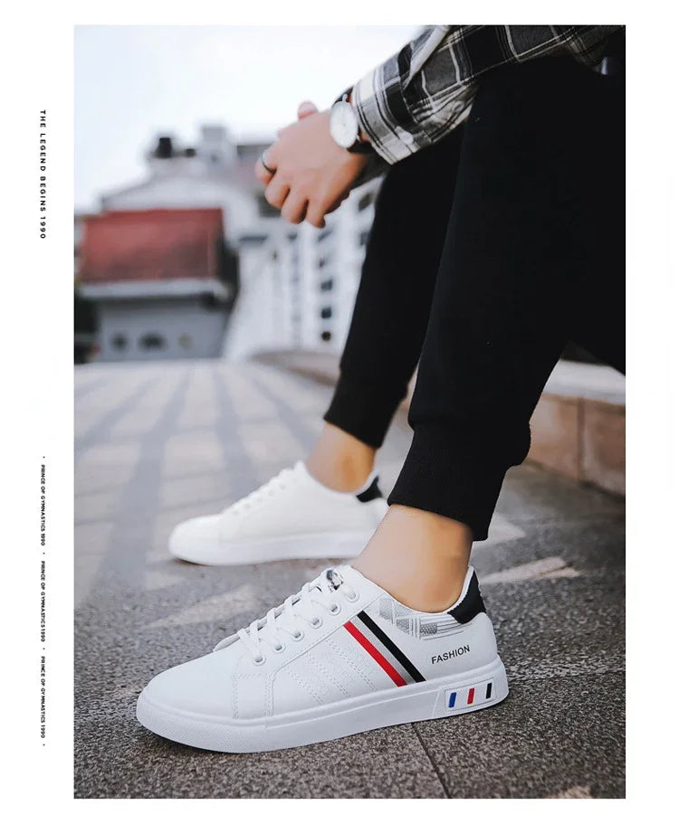 Summer Men Sneakers Casual Vulcanized Shoes Lightweight Breathable Flat White Luxury Shoes for Men Tenis Shoes Tênis Masculino